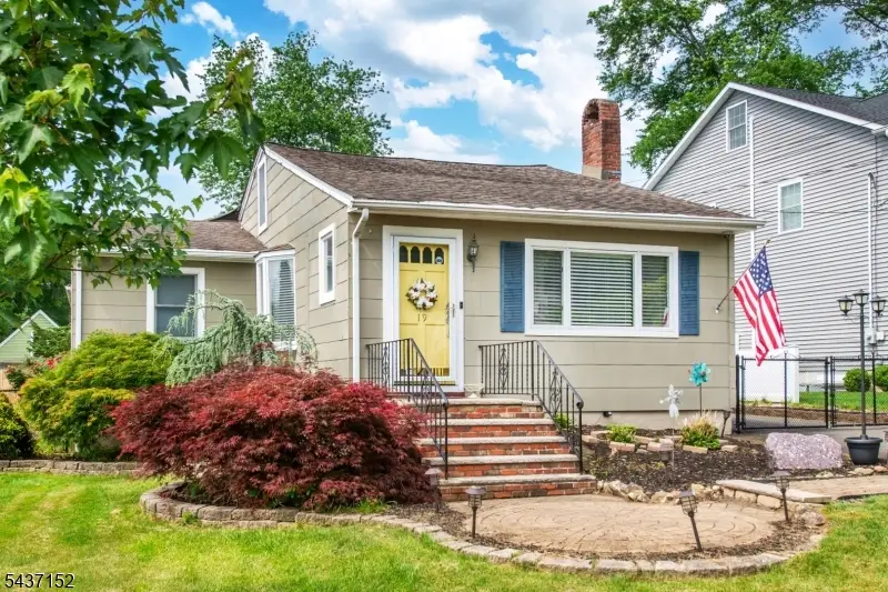 19 Grand Ave, Cedar Knolls, NJ 07927 - #2