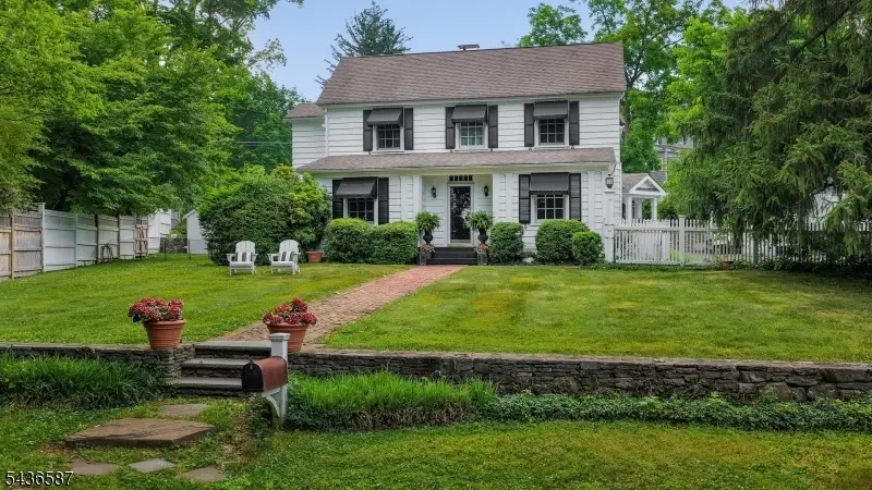 6 Childsworth Ave, Bernardsville, NJ 07924 - #1
