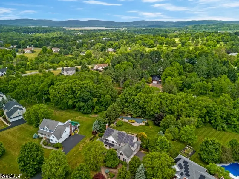40 Southgate Dr, Clinton, NJ 08801 - #2