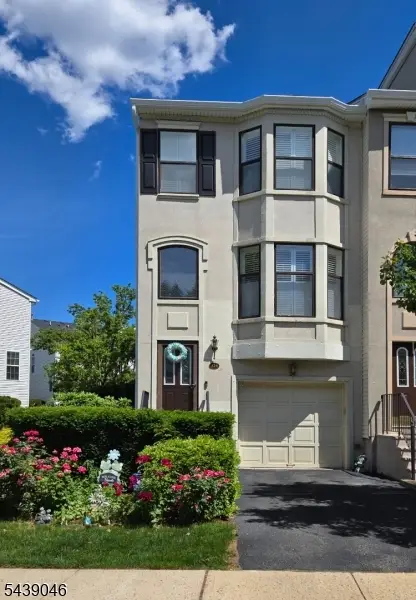 324 Winthrop Dr, Nutley, NJ 07110 - #1