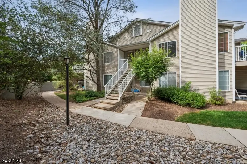 40 Ray Court, The Hills, NJ 07921 - #1