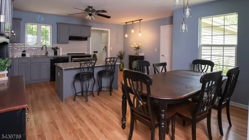 7 Woodland Hills Dr, Sussex, NJ 07461 - #3