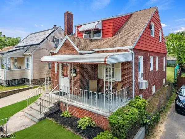 66 Merselis Ave, Clifton City, NJ 07011