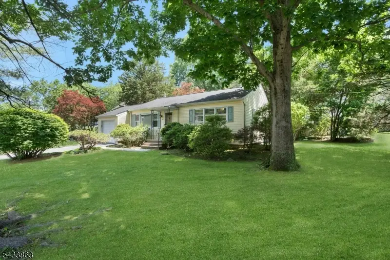200 Runnymede Pkwy, New Providence, NJ 07974 - #2