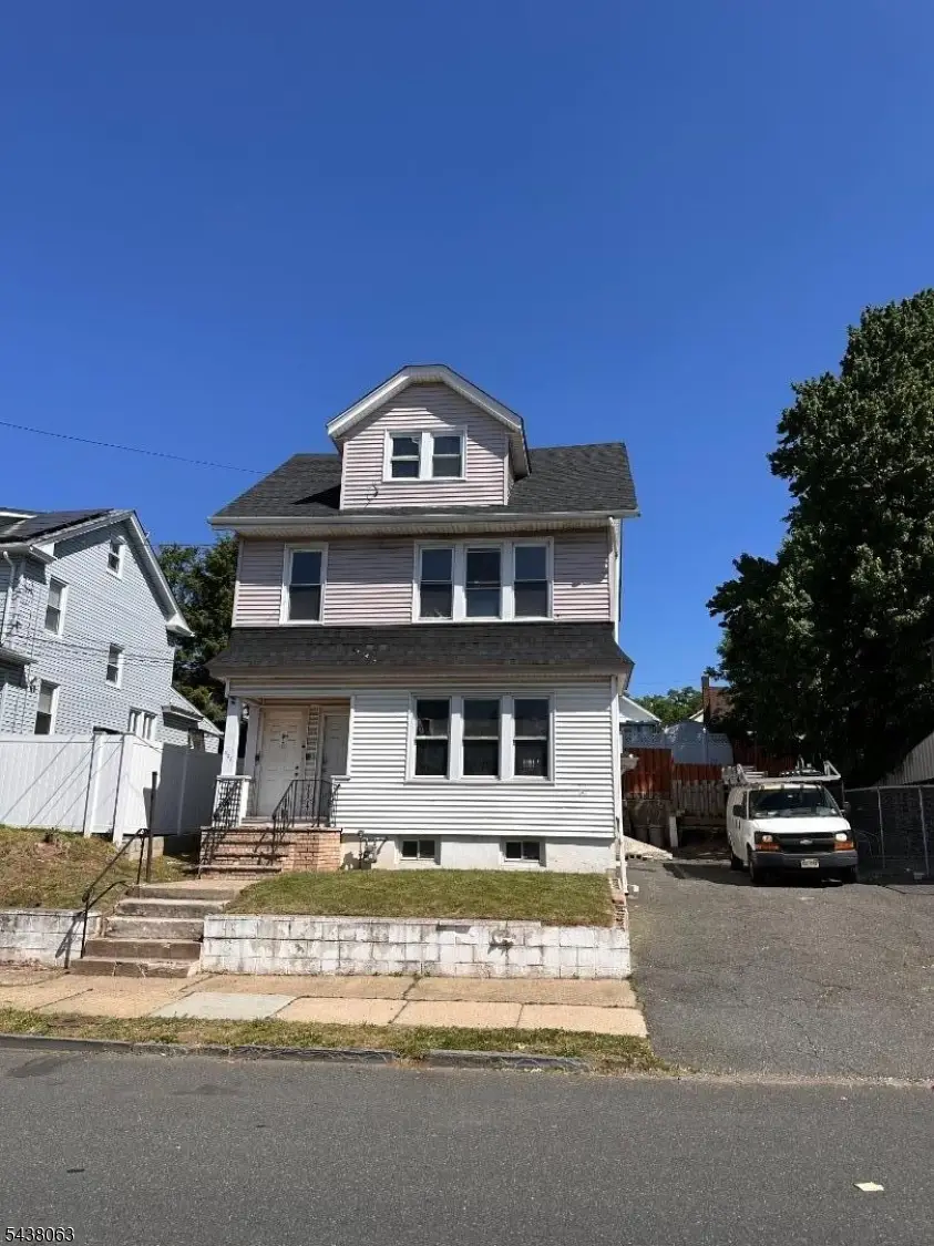 525 Leo St, Hillside, NJ 07205 - #1