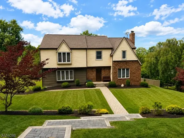 1 Ashley Ct, Morris Twp., NJ 07960