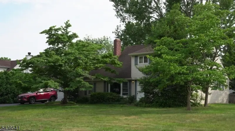 260 Nagle St, Martinsville, NJ 08805 - #3