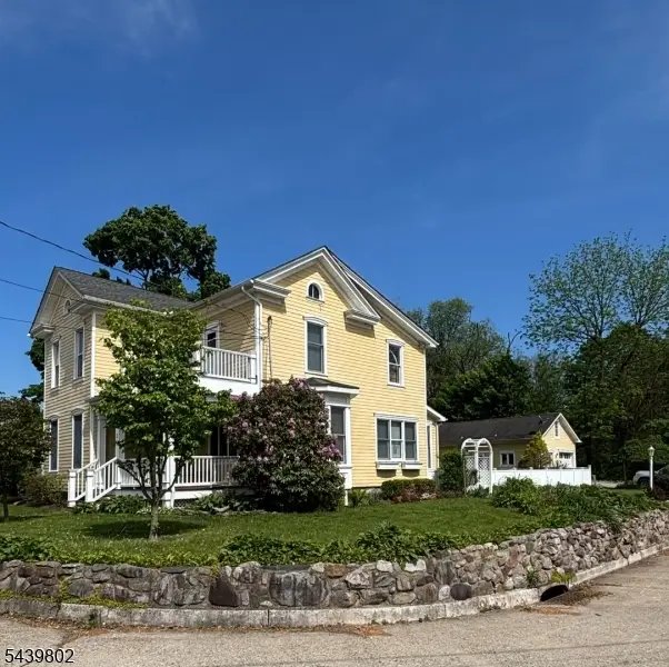 13 Green St, Silver Lake, NJ 07825 - #1