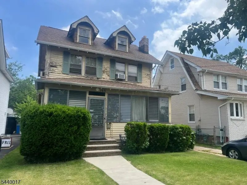 165 Monmouth Rd, Elizabeth, NJ 07208 - #1