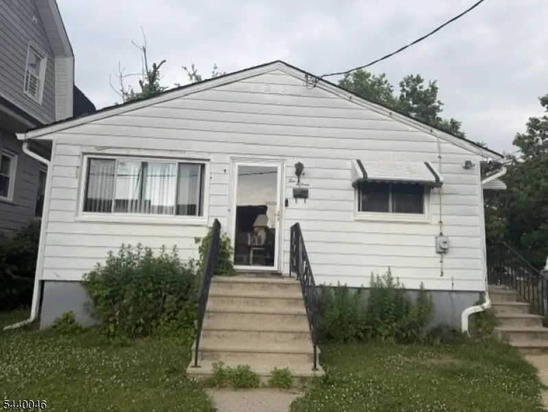 1015 Oak St, Roselle, NJ 07203 - #1