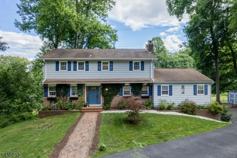 9 Parkwood Rd, Succasunna, NJ 07876 - #1