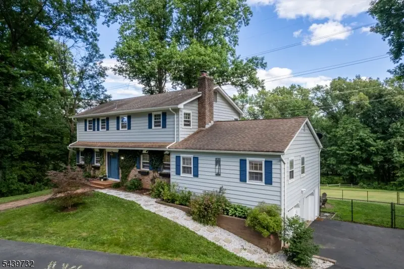 9 Parkwood Rd, Succasunna, NJ 07876 - #3