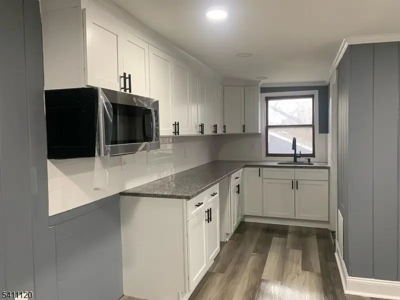 5 Park Sq, Delaware Park, NJ 08865 - #1