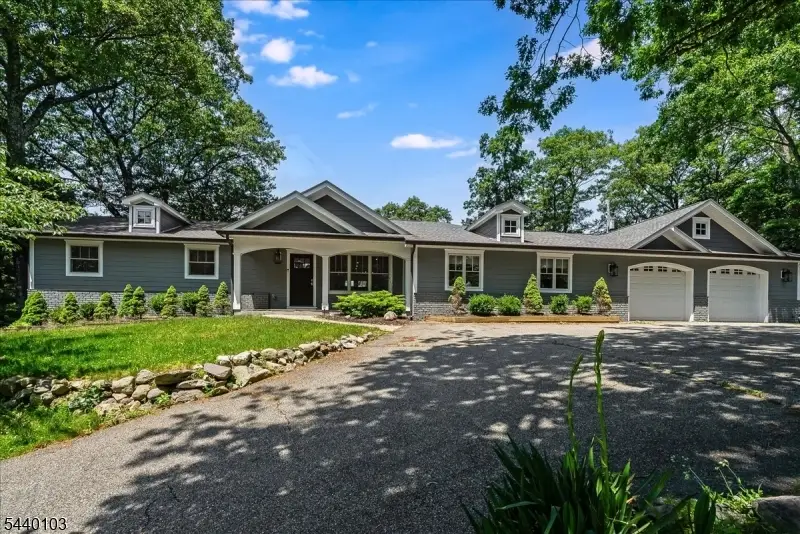 8 Sheeprock Rd, Kinnelon, NJ 07405 - #2