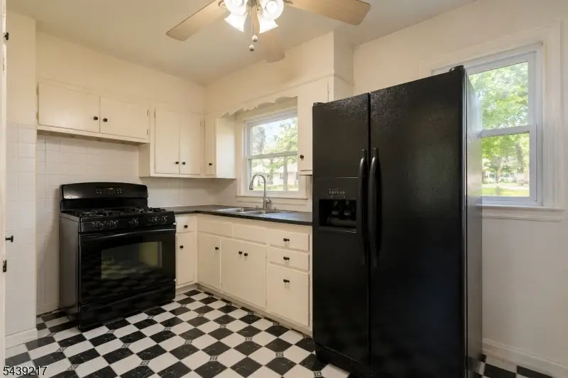 261 Shepard Ave, Englewood, NJ 07631 - #2