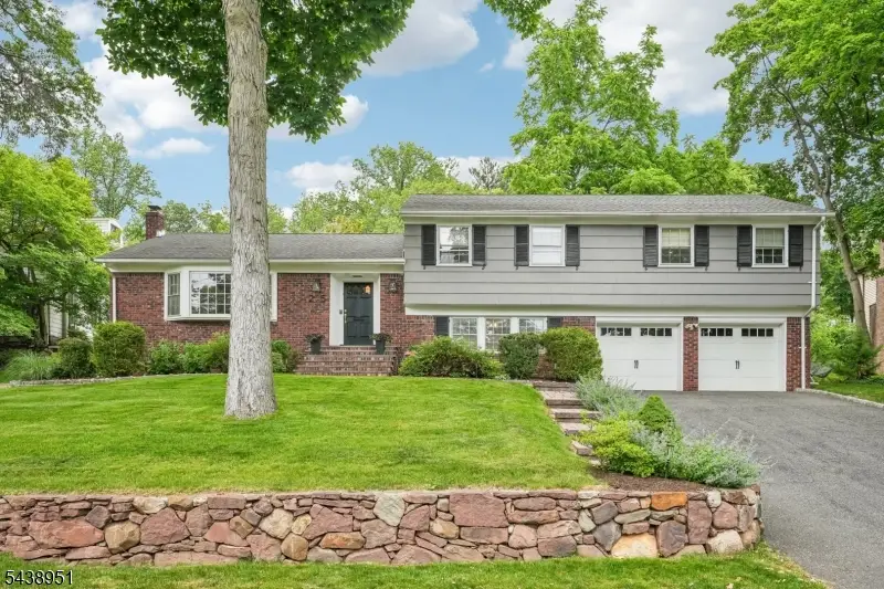 275 Wyoming Ave, Maplewood, NJ 07040 - #1