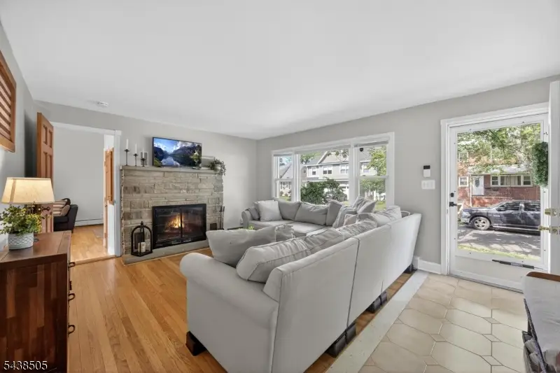 245 N 11th St, Kenilworth, NJ 07033 - #3
