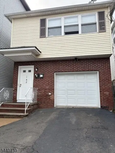 148 Magnolia Ave, Elizabeth City, NJ 07206