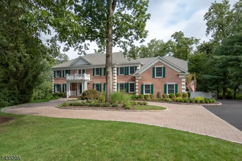 12 Oak Hill Dr, Bernards, NJ 07920 - #3