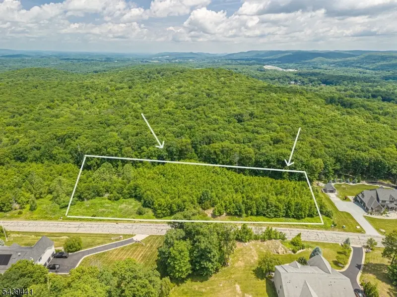 18 Triple Crown Dr, Sparta, NJ 07871 - #1