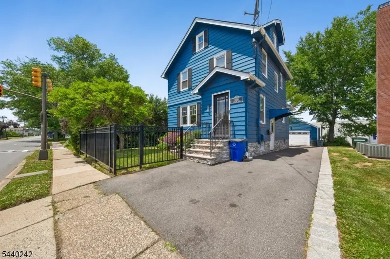 659 Raritan Rd, Cranford, NJ 07016 - #2