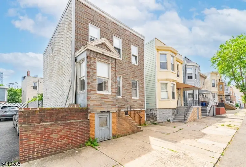 205 Beacon Ave, Jersey City, NJ 07306 - #1