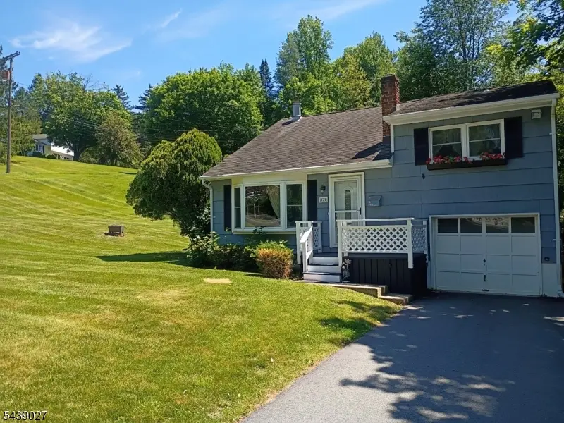 4 Adams Dr, Ogdensburg, NJ 07439 - #2