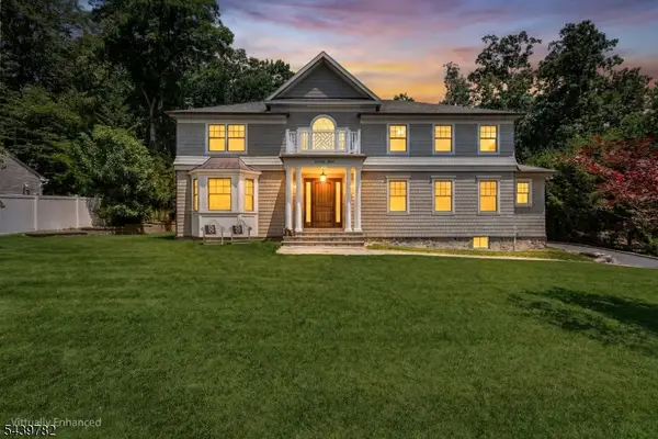 23 Forest Way, Hanover Twp., NJ 07950