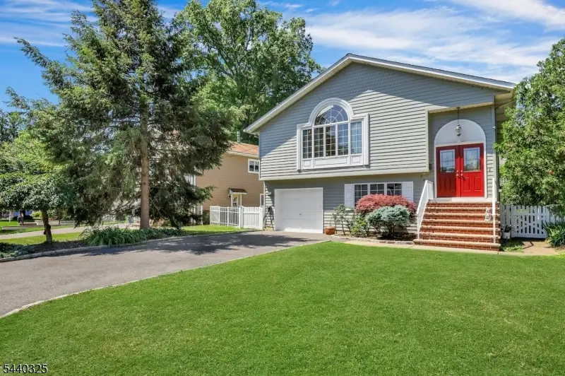 348 Highwood Ave, Glen Rock, NJ 07452 - #2