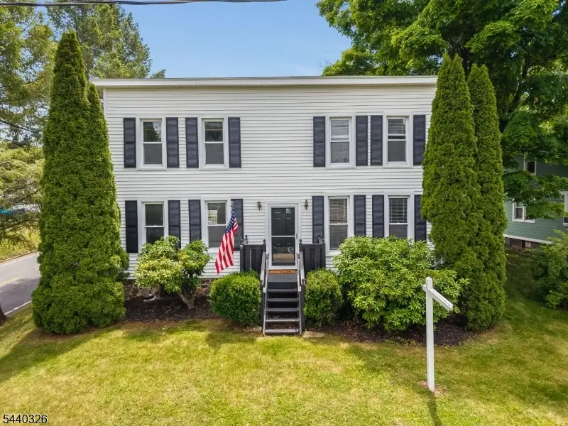 105 Main St, Lebanon, NJ 08833 - #1