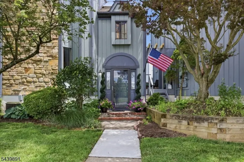 11 Trafalgar Ct, Washington, NJ 07853 - #3