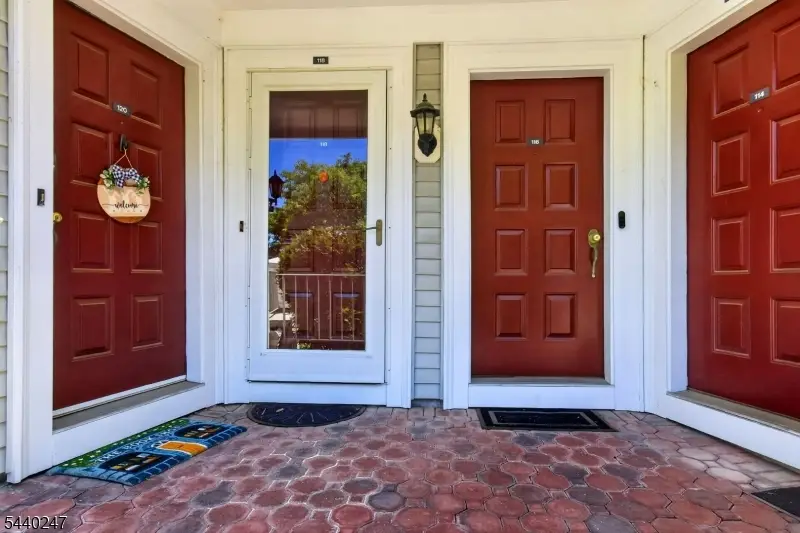 118 Terrace Dr, Chatham, NJ 07928 - #2