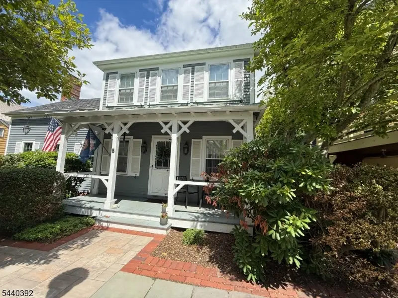 5 Murray Hill Sq, New Providence, NJ 07974 - #1