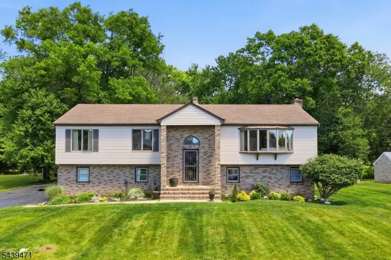 383 Talbot Dr, Fairfield, NJ 07004 - #1