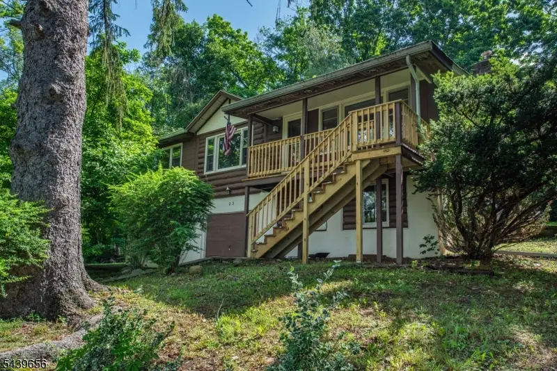 23 Lakeside Ave, Stockholm, NJ 07460 - #2