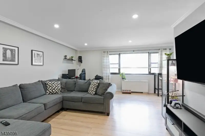 25 Grand Ave, Hackensack, NJ 07601 - #3