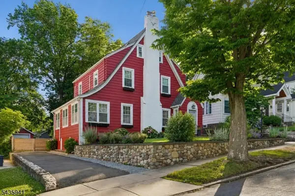 14 Evergreen Pl, Maplewood Twp., NJ 07040