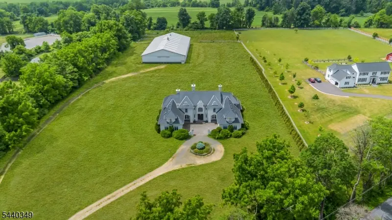 3 Hill Dale Rd, Oldwick, NJ 08833 - #2