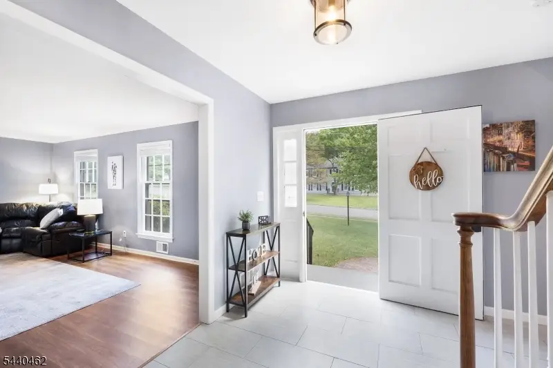5 Heather Hill Way, Bridgewater, NJ 08807 - #2