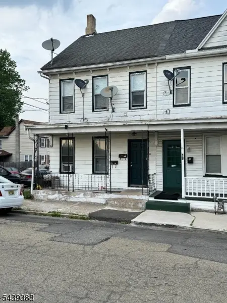17 Railroad Ave, Phillipsburg, NJ 08865 - #1