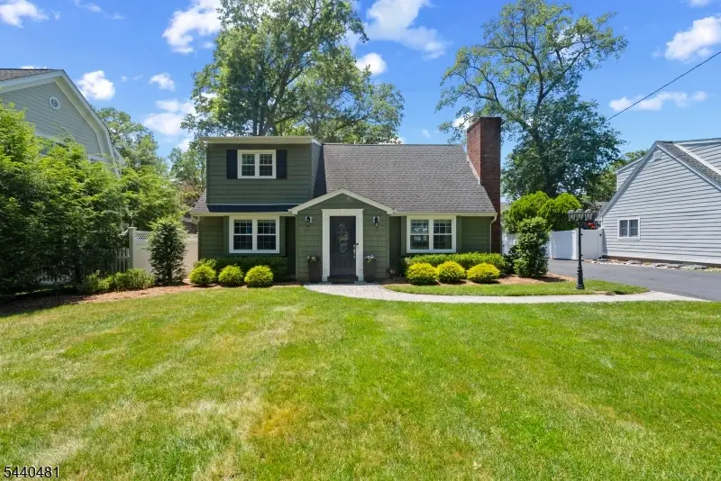 95 Edison St, Wyckoff, NJ 07481 - #2