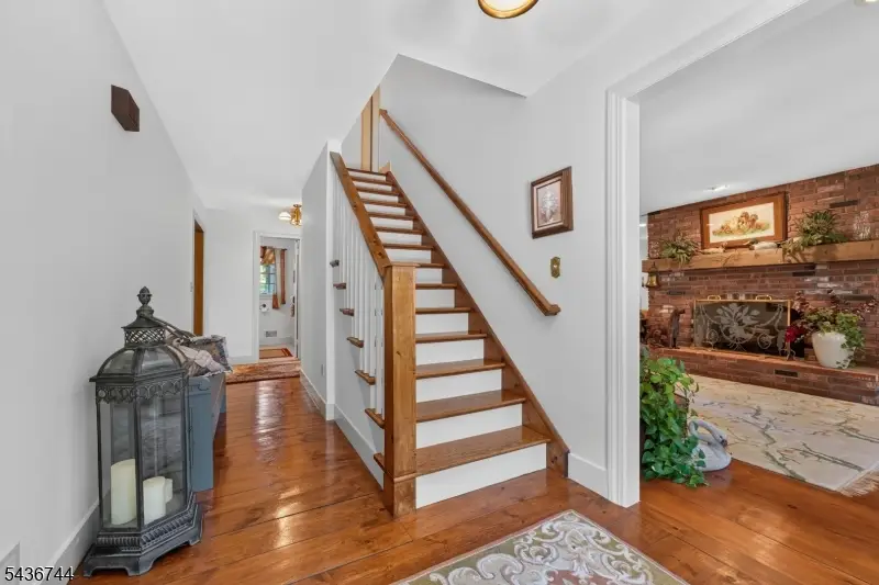 11 Doe Run, Franklin, NJ 08809 - #3