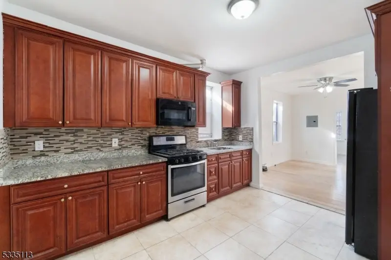 30 Grace St, Irvington, NJ 07111 - #1
