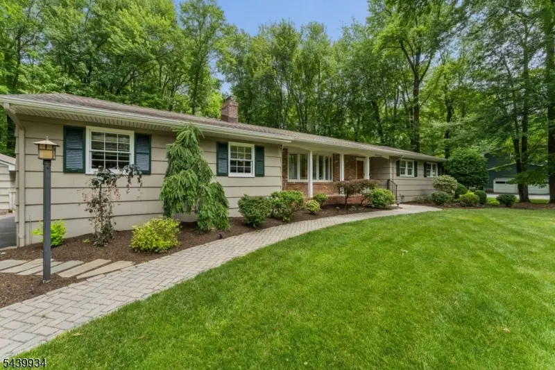 1272 Sleepy Hollow Ln, Scotch Plains, NJ 07076 - #2