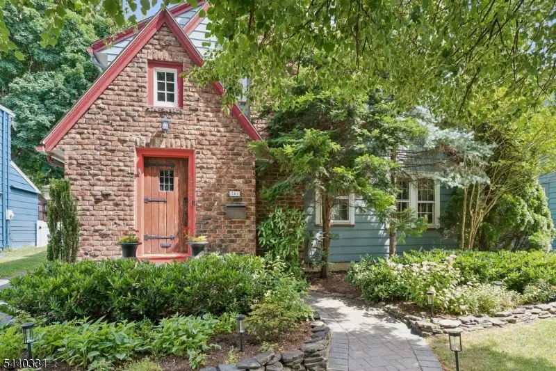 282 Richmond Ave, South Orange Village, NJ 07079 - #1