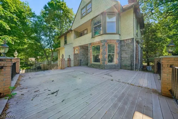 279 Scotland Rd, South Orange Village Twp., NJ 07079