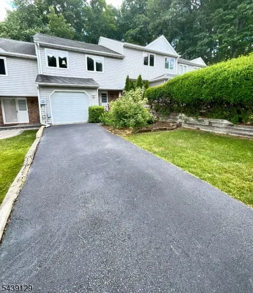 84 Stockton Ct, Parsippany Troy Hills, NJ 07950 - #3