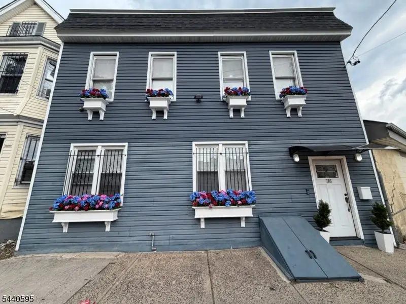 705 S 15th St, Newark, NJ 07103 - #1