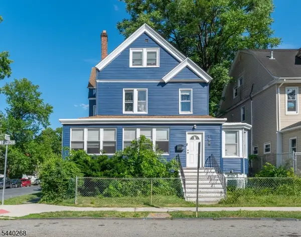 158 S Clinton St, East Orange City, NJ 07018