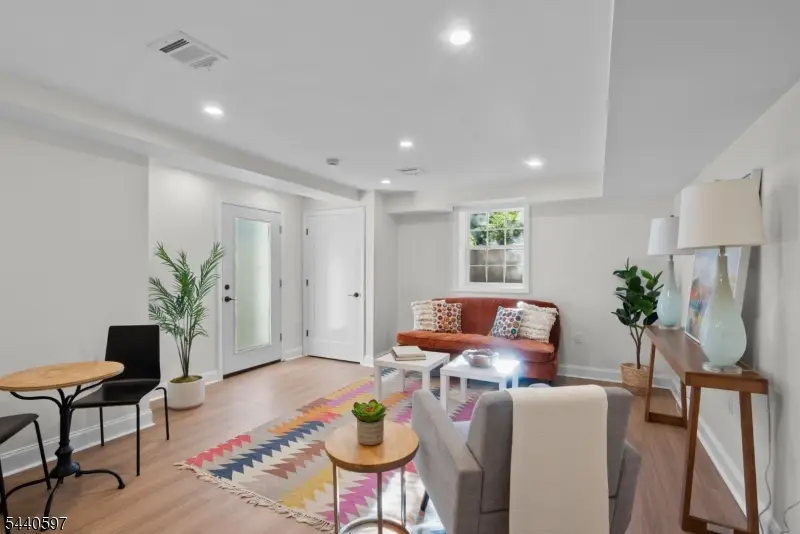 101 Gates Ave #C-1, Montclair, NJ 07042 - #2